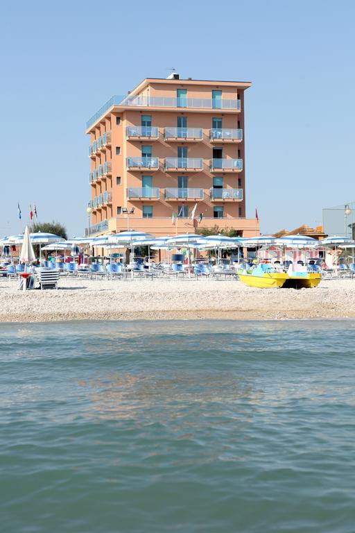 Abbazia Club Hotel Маротта Екстер'єр фото
